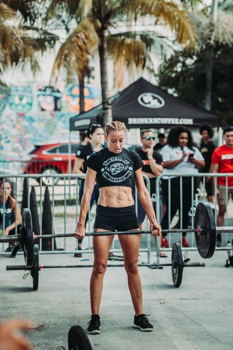 miami crossfit competition Crossfit Competition, Crossfit Photography, Crossfit Women, Mini Sessions, Perfect Outfit, Newborn Photography, Crossfit, Cool Pictures, Miami