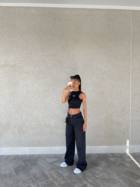 Aaliyah Core Aesthetic, Core Aesthetic Outfits, Campus Fits, Aaliyah Core, Aesthetic Attire, Aaliyah Outfits, Drip Clothing, Streetwear Ideas, Campus Outfit