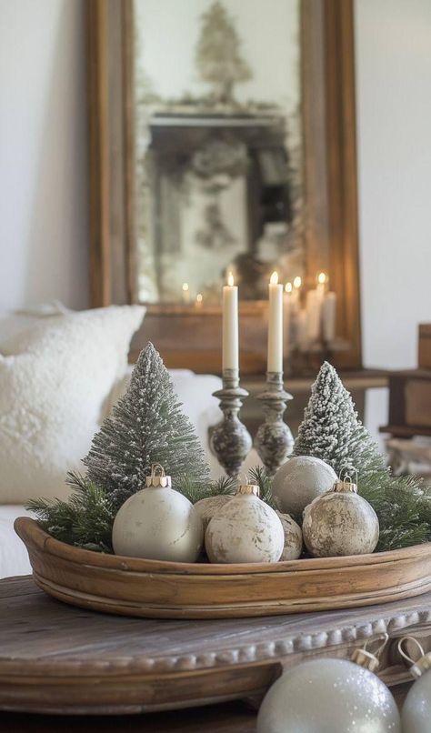 French Country Christmas Table Settings, Christmas French Country Decor, Holiday Decor Coffee Table, Country Chic Christmas Decor, Coffee Table Ideas For Christmas, Christmas Table Centerpieces Round, Christmas Tray Decor Ideas Rectangle, Christmas Living Room Table Decor, Console Table Decorating Christmas