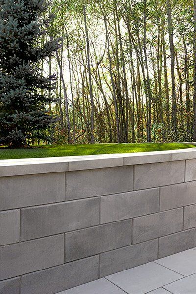 Concrete Block Retaining Wall, Backyard Retaining Walls, Retaining Wall Design, Retaining Wall Blocks, Garden Retaining Wall, Cinder Block Walls, Concrete Retaining Walls, Outdoor Water Features, Wall Outdoor