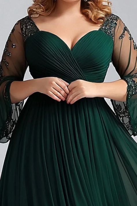 Flycurvy | Plus Size Dresses for Formal Occasions Plus Size Dresses For Party, Brides Mother Dress, Dresses Semi Formal, Dresses Mother Of The Groom, Unusual Outfits, Dresses For Formal, Purple Homecoming, Purple Homecoming Dress, Mother Of The Groom Dresses