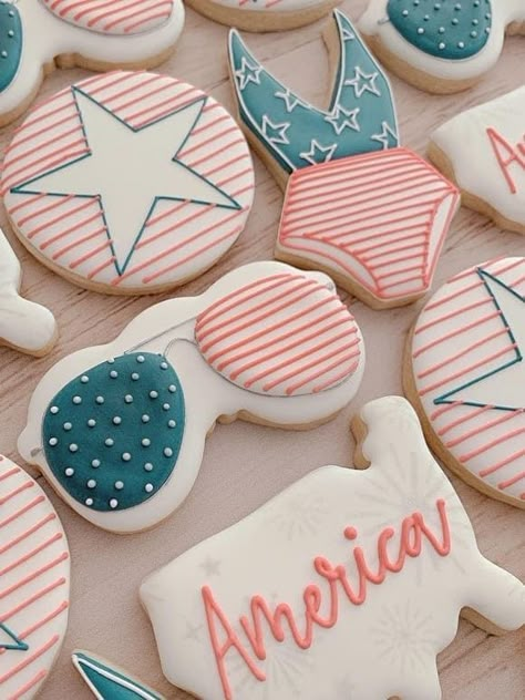 Memorial Day Cookies Decorated, Fourth Of July Cookies Royal Icing, Fourth Of July Cookies Decorated, Labor Day Cookies, 4th Of July Cookies Decorated, Fourth Of July Sugar Cookies, 4th July Cookies, Summer Decorated Cookies, Memorial Day Cookies