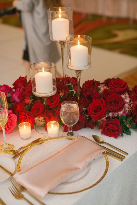 Red Roses Dinner Decor, Red And Gold Wedding Table Setting, Red Roses And Gold Centerpieces, Red Table Decorations Wedding, Red Gold White Wedding Theme, Red Roses Table Decor, Red Rose Wedding Centerpieces, Red Candle Centerpieces, Red Roses Wedding Decor