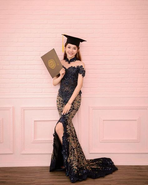 Model Kebaya Modern Wisuda, Dress Kebaya Modern, Model Kebaya Wisuda, Indonesian Kebaya, Model Dress Kebaya, Batik Dress Modern, Kebaya Modern Dress, Dress Kebaya, Kebaya Brokat