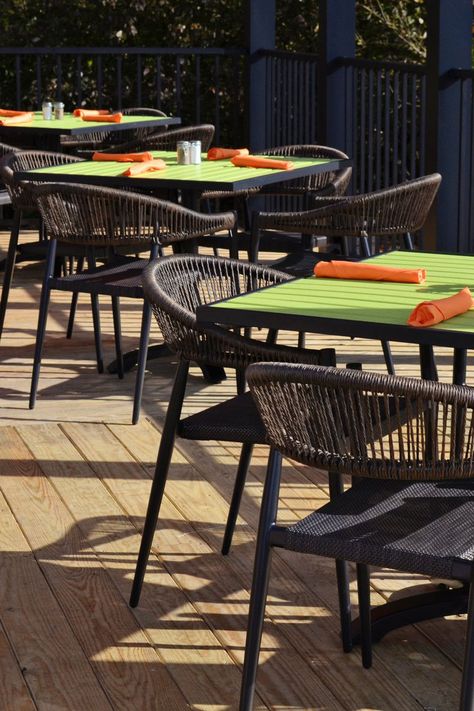 Beautiful and durable outdoor restaurant furniture. Outdoor Restaurant Design Seating Areas, Shops Decorations, Outdoor Cafe Furniture, Outdoor Restaurant Furniture, Commercial Outdoor Benches, Restaurant Furniture Design, Restaurants Outdoor Seating, Commercial Patio Furniture, Convenient Store