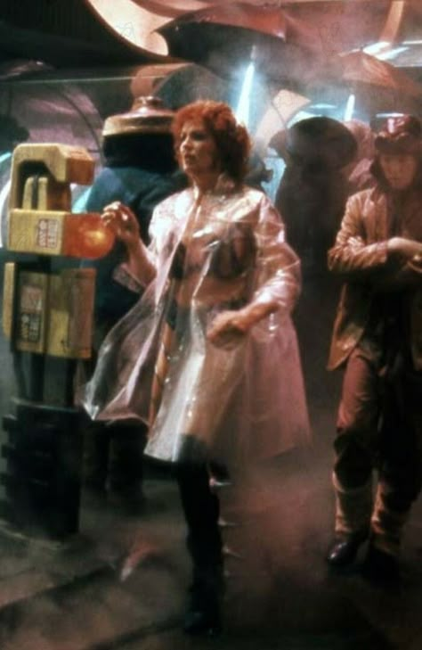 Zhora clear PVC swingcoat Blade Runner Fashion, Tyrell Corporation, Blade Runner Art, Roy Batty, Plastic Outfit, Blade Runner 1982, Electric Sheep, Blond Amsterdam, Blade Runner 2049