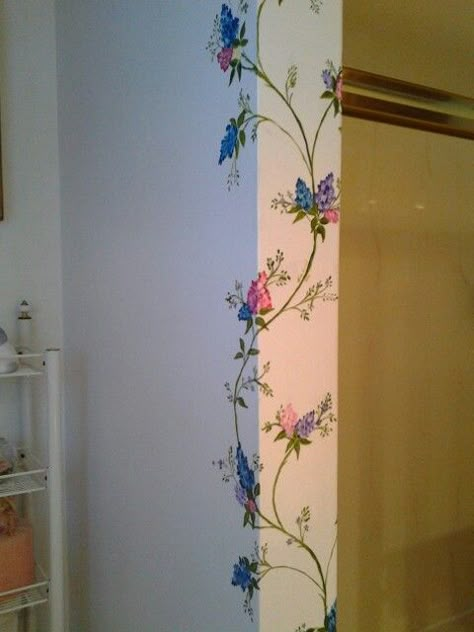 Aesthetic Walls Painted, Hand Painted Vines On Walls, Small Bedroom Mural, Cottage Core Wall Painting Ideas, Painted Flowers On Wall Easy, Bedroom Door Mural, Painting Ideas Accent Wall, House Murals Interiors, Vine Wall Painting