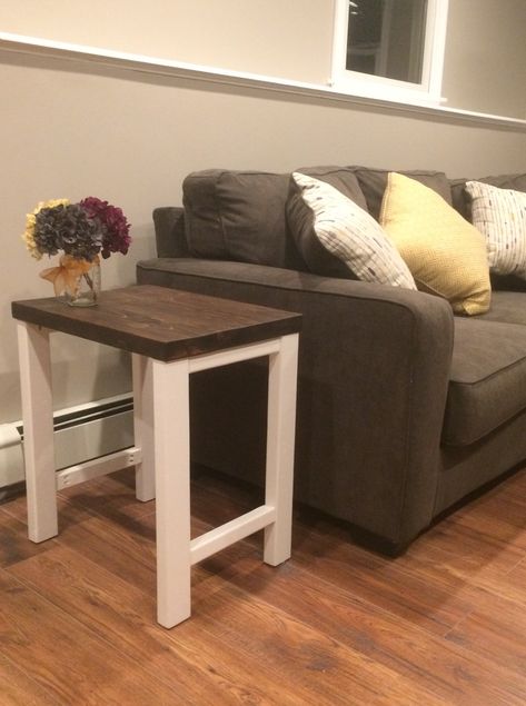 My Pottery Barn Inspired End Table Pottery Barn End Tables, Rustic Side Tables, California Bedroom Style, Living Room Side Tables, Pottery Barn Look, Rustic Furniture Diy, Diy Side Table, Rustic Side Table, Farmhouse Side Table