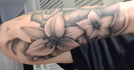 #Mens #Flowersleeve #lilys #violets #black&White Violet Tattoo Flower Black And White, Violet Tattoo, Flower Sleeve, My Tattoos, Forearm Tattoo, Flower Tattoos, I Tattoo, Tattoos For Guys, Violet