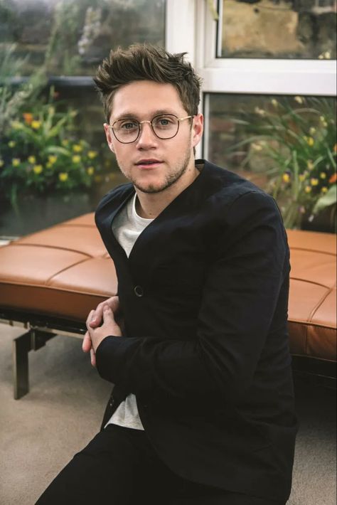 Niall Horan Baby, Harry Styles Lockscreen, One Direction Photos, Irish Princess, Irish Boys, One Direction Memes, James Horan, One Direction Pictures, Irish Men