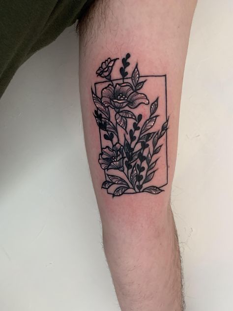 New floral piece with white ink highlights. Done by White Whale in Cincinnati OH. Black Tattoos With White Highlights, White And Black Ink Tattoo, White Highlight Tattoo, Flower Tattoo With White Highlights, Tattoo With White Highlights, Tattoos With White Ink Highlights, Black Tattoo With White Ink, Haley Tattoo, Someday Tattoo