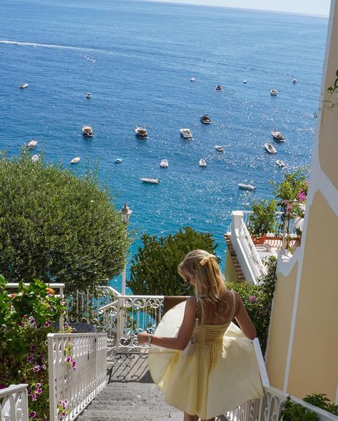 🍋🌸✨ #explorepage #positano #italy #instagram #vacation Positano Italy Photography, Positano Italy Amalfi Coast, Italy Amalfi Coast, Positano Beach, Italy Instagram, Coast Photography, Italy Amalfi, Positano Italy, Euro Summer