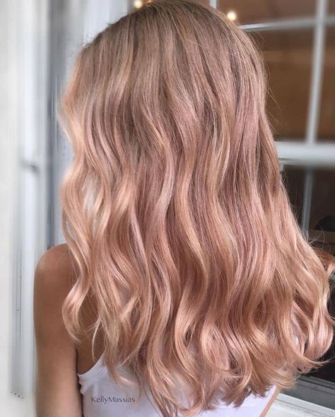 Awesome Rose Gold Highlight on Buttery Blonde Rose Blonde Hair, Gold Blonde Hair, Blond Rose, Rose Gold Blonde, Rose Blonde, Buttery Blonde, Balayage Blond, Gold Hair Colors, Blonde Hairstyle