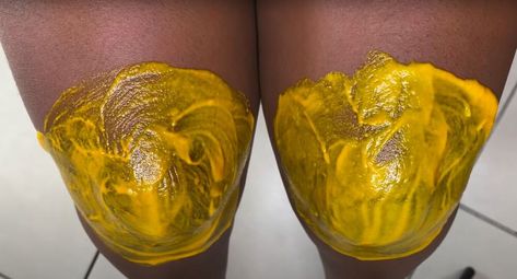 Dark Knees Remedy, How To Lighten Knees, Turmeric Skin Lightening, Lighten Dark Knees, Dark Knees And Elbows, Diy Nail Polish Remover, Dark Knees, Heart Diet, Turmeric And Honey