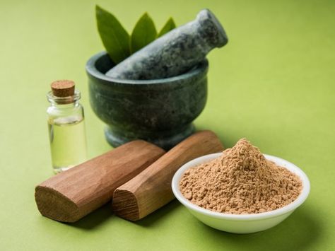 Sandalwood essential oil lowers bad cholesterol, helps in weight loss, boosts immunity, heals scars and spots, strengthens gums and muscles, and improves memory. Sandalwood Benefits, Multani Mitti, Sandalwood Powder, Dry Skin Body, Sandalwood Essential Oil, Sandalwood Oil, Essential Oils For Hair, Herbal Oil, Oil Benefits