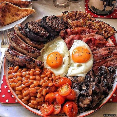 Basically any picture of a full English https://ift.tt/2MBd12B #food #meal #foods #healthyfood #keto Camping Things, Breakfast Pictures, Breakfast Platter, Full English Breakfast, Camping Games, English Breakfast, British Food, Food Platters, Camping Meals