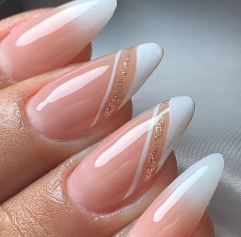 Almond Nails Tips Designs, White French Tip Almond, Almomd Nails, French Tip Almond, Almond Nail Ideas, French Manicure Acrylic Nails, Bright Nail Designs, Unghie Sfumate, Nail Tip Designs