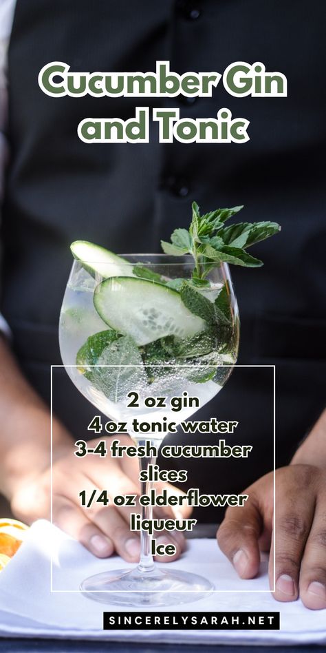 Refresh your summer evenings with a twist on a classic! 🍹 The Cucumber Gin and Tonic is the ultimate cool-down drink for those hot days. Crisp cucumber slices, refreshing gin, and bubbly tonic make this cocktail a must-try. Whether you're hosting a garden party or just relaxing after a long day, this Cucumber Gin and Tonic recipe will elevate your sipping experience. Perfectly light, refreshing, and oh-so-satisfying! Cucumber Cocktails, Fall Cocktails Easy, Gin And Tonic Recipe, Cucumber Cocktail, Cocktail Cupcakes, Peach Cocktail, Pineapple Cocktail, Cucumber Slices, Cocktail Drinks Alcoholic