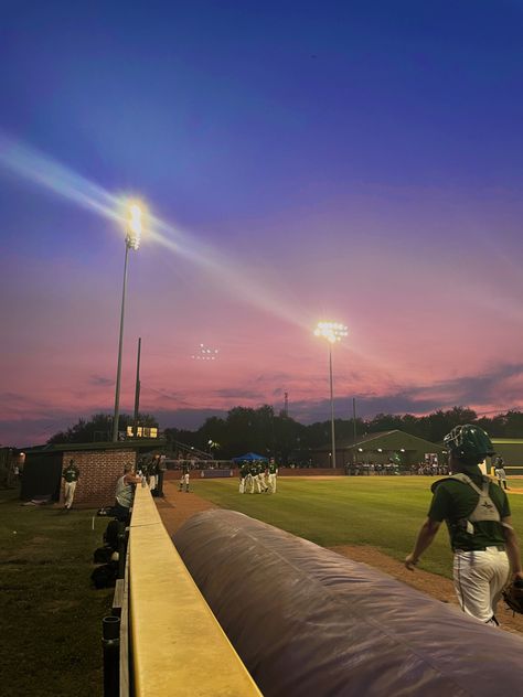 Baseball Practice Aesthetic, High School Baseball Aesthetic, College Baseball Aesthetic, Luke Core Aesthetic, Baseball Astethic, Baseball Field Aesthetic, Friends Astethic, Baseball Game Aesthetic, Aesthetic Art Wallpaper