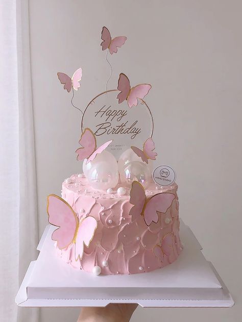 Butterfly Design Cake, Cake With Butterflies, Cake Potong, First Birthday Photography, Butterfly Birthday Cakes, Photo Cake Topper, Birthday Sheet Cakes, Butterfly Cake, Simple Cake Designs