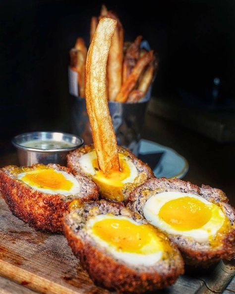 Scotch Eggs Recipe Baked, Scotch Eggs Baked, Scottish Eggs, Baked Scotch Eggs, Fries And Ketchup, Scotch Eggs Recipe, Baked Eggs Recipe, Hard Cooked Eggs, Scotch Eggs