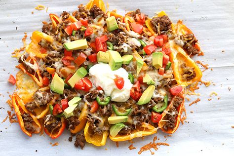 Mini Pepper Nachos Healthy Nachos, Low Carb Mexican, Delicious Low Carb Recipes, Cholesterol Lowering Foods, Low Carb Eating, Keto Foods, Idee Pasto Sano, Low Carb Dinner, Low Carb Yum