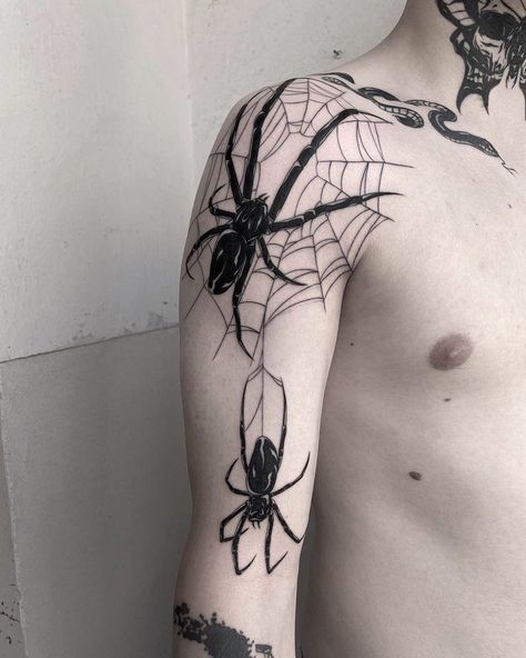 Traditional Tattoo Arm, Gothic Tattoo Ideas, Body Modification Piercings, Line Drawing Tattoos, Emo Tattoos, Traditional Tattoo Designs, Mary Tattoo, Flower Wrist Tattoos, Spider Tattoo