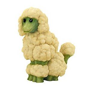 Cauliflower Poodle, Food Sculpture, Vegetable Carving, Home Grown, Dog Statue, Poodle Dog, Creative Food, Collectible Figurines, Food Art