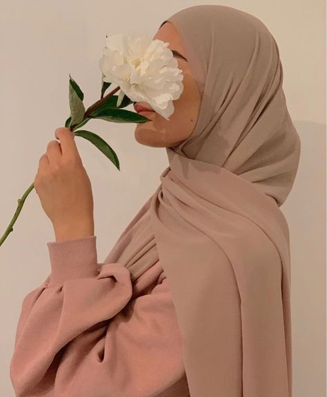 d72fbbccd9fe64c3a14f85d225a046f4desc50371435ri Hijab Hipster, Wardrobe Tips, Outfits Chic, Hijab Fashion Inspiration, Nice Style, Dec 8, Hijab Tutorial, Chic Fashion, Hijab Fashion