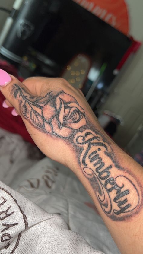 Kimberly Tattoo Mariah Tattoos Name, Kimberly Tattoo Name, Jennifer Name, Baddie Tattoos, Hand Tatto, Neck Tattoos Women, Neck Tattoos, Tattoos Women, Dress Hairstyles