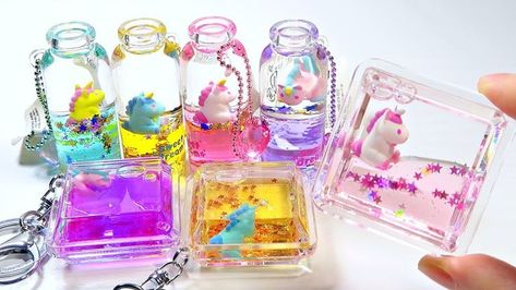 Water Filled Keychain, Water Keychain, Unicorn Water, Seni Resin, Keychains Cute, Keychain Collection, Cute Keychains, Barbie Doll Set, Cute School Stationary