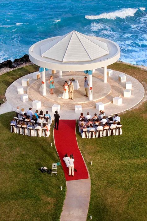 Looking for the best spot in Cancun to tie the knot? 🌴🌺 Hyatt Ziva Riviera Cancun has it all! Stunning venues, world-class culinary delights, and breathtaking views of the Caribbean Sea. 💍💒 Let us create an unforgettable experience for you and your guests at the ultimate destination wedding resort! 🎆 Cancun Wedding Venues, Riviera Cancun Wedding, Cancun Destination Wedding, Wedding Resort, Adventurous Honeymoon, Riviera Maya Weddings, Riviera Cancun, Cancun Wedding, Luxurious Wedding