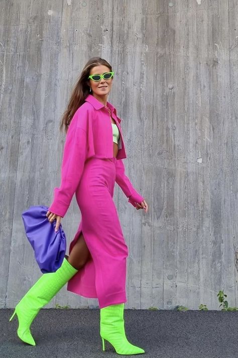 Bright Colors Fashion, Color Combos Outfit, Colorful Outfits, Color Blocking Outfits, Estilo Chic, Pink Outfits, Mode Vintage, Colourful Outfits, Fashion Colours