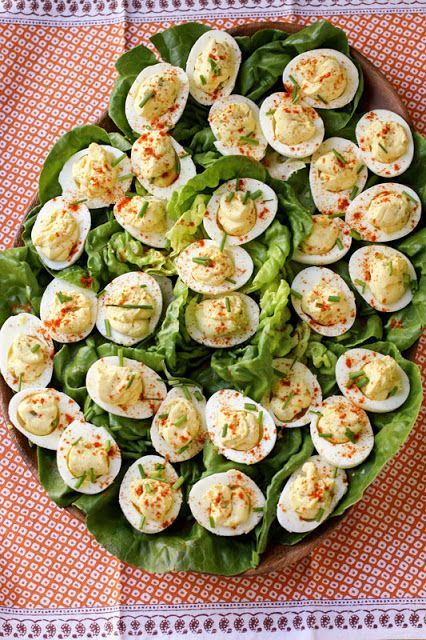 Creamy Deviled Eggs, Christmas Platters, Easy Christmas Dinner, Christmas Spread, Food Platter, Party Tray, Stay At Home Mum, Summer Foods, Seafood Platter