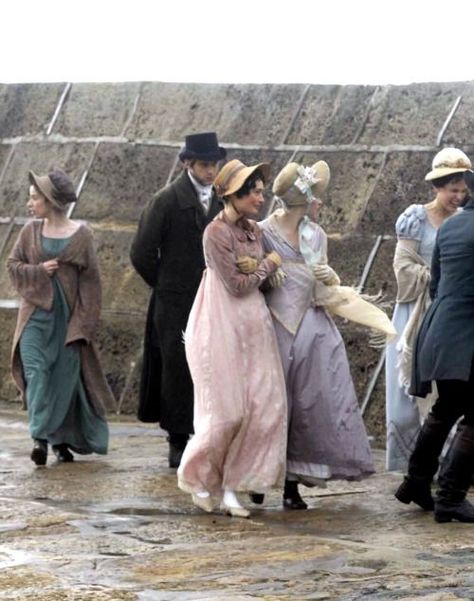 Still from 'Persuasion' 2007. Click on image to ENLARGE. Persuasion 2007, Austen Aesthetic, 2007 Aesthetic, Edith Crawley, Rupert Penry Jones, Jane Austen Book Club, Jane Austen Movies, Persuasion Jane Austen, Lizzie Bennet