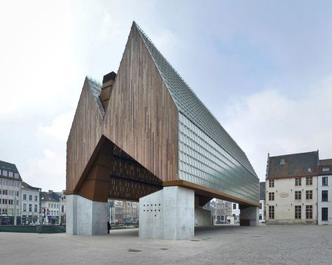 robbrecht en daem architecten: market hall in ghent Timber Architecture, Wood Architecture, Tadao Ando, Architecture Books, Vernacular Architecture, Unique Buildings, Trondheim, Space Architecture, Gothic Architecture