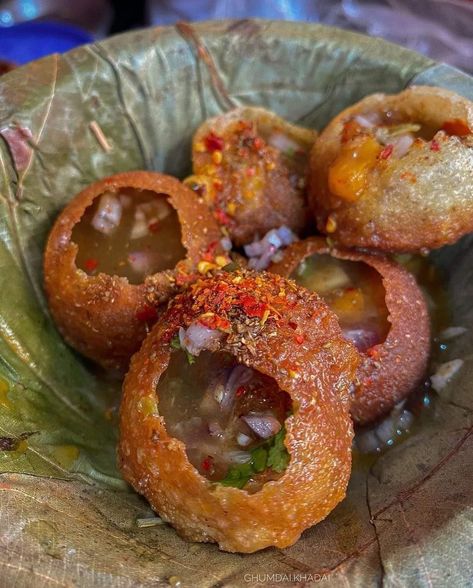 Pani Puri Aesthetic, Indian Fast Food, Psychology Major, Pani Puri, Vegetarian Fast Food, Multiple Personality, Food Medicine, Quick Recipes Snacks, Food Babe