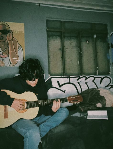 Graffiti Room Aesthetic, Graffiti Room, Guitar Teacher, Guitar Lessons, Room Aesthetic, Playing Guitar, To Play, Graffiti, Guitar