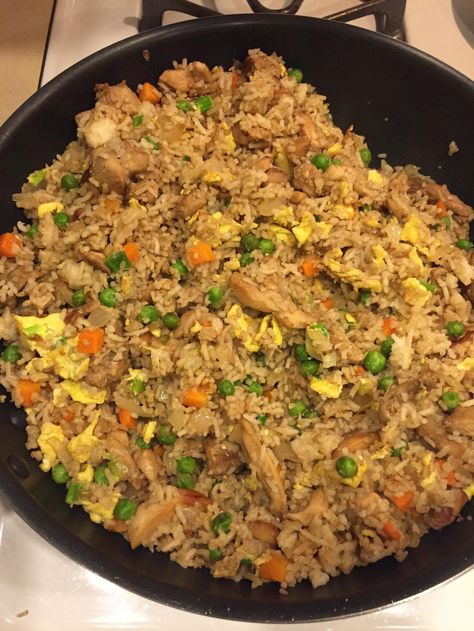 Chicken Fried Rice for Dinner Tonight Homemade Chicken Fried Rice, Rice For Dinner, Homemade Fried Rice, Soul Food Dinner, Healthy Food Dishes, Chicken Fried Rice, Chicken Fried, Happy Foods, Meal Prep For The Week