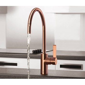 Small Kitchen Sink, Rose Gold Kitchen, Gold Taps, Shower Fittings, Kitchen Sink Taps, Sink Mixer Taps, Gold Home Decor, Kitchen Mixer Taps, Gold Kitchen