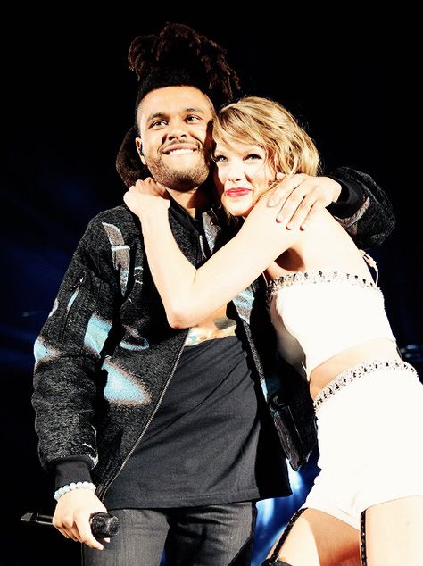 Taylor Swift performs onstage with The Weeknd during The 1989 World Tour Live at MetLife Stadium on July 10, 2015 in East Rutherford, New Jersey. The Weekns, Taylor Swfit, 1989 World Tour, The 1989 World Tour, Olivia + Core + Aesthetic, 1989 Tour, Abel The Weeknd, Music Album Art, Taylor Swift 1989