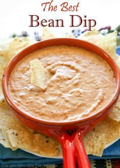 Refried Beans Dip, Best Bean Dip, Bean Dips, Recipe With Sour Cream, Bean Dip Recipes, The Girl Who Ate Everything, Mexican Appetizers, Indian Appetizers, Best Beans