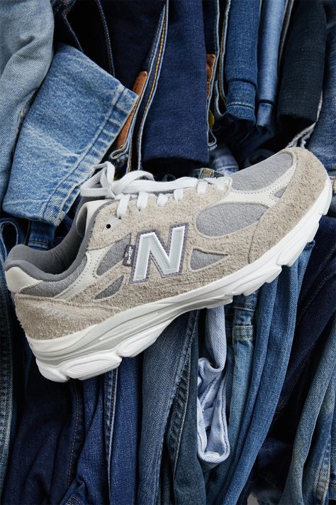 Sneaker Photography, New Balance 990v3, New Balance 992, Sneaker Release, Levi’s Jeans, American Brand, Levi’s 501, Blue Sneakers, Best Sneakers