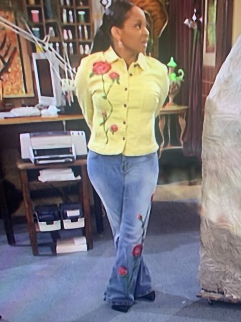 Raven Simone Outfits, Raven Baxter Outfits, Raven Simone, Raven Icon, Movie Fits, 00’s Fashion, Raven Outfits, 2000s Disney, So Raven