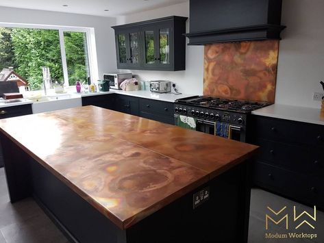 Charcoal And Copper Kitchen, Copper Interior Design Kitchen, Cooper And Black Kitchen, Copper Kitchen Worktop, Copper Cabinets Kitchen, Copper Green Kitchen, Copper Island Countertop, Copper Kitchen Cabinets, Copper And Wood Kitchen