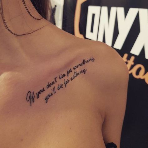 Shoulder Tattoo Quotes, Wörter Tattoos, Meaningful Tattoo Quotes, Bone Tattoos, Meaningful Tattoos For Women, Writing Tattoos, Inspiration Tattoos, Dope Tattoos For Women, Collar Bone Tattoo