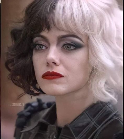 Emma Stone Cruella Makeup, Cruella Makeup Emma Stone, Cruella Eye Makeup, Cruella Deville Makeup Emma Stone, Cruella Deville Makeup Tutorial, Maquillage Cruella, Cruella Hairstyle, Cruella Devil Makeup, Cruella Deville Hair