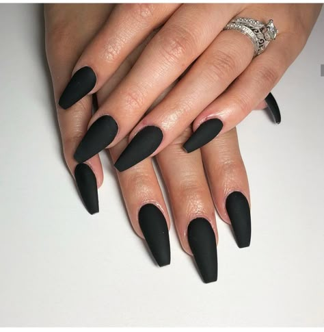 Matte Nails Black Women, Black Nails Ideas Ballerina, Black Ballerina Nails, Coffin Matte Black Nails, Matte Black Coffin Acrylic Nails, Matte Black Ballerina Nails, Black Matte Coffin Nails, Black Matte Nails, Black Acrylic Nails