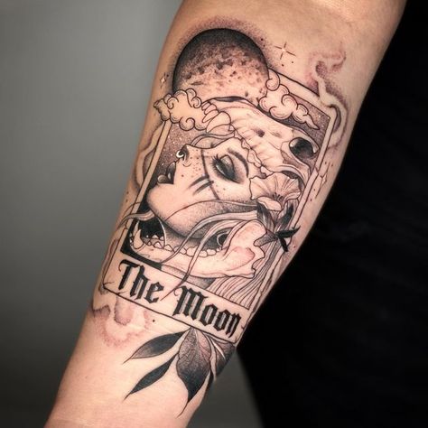 Traditional Tattoo Designs, Tarot Tattoo, Tarot Card Tattoo, Card Tattoo Designs, Fantasy Tattoos, Tattoos For Lovers, Spooky Tattoos, Weird Tattoos, Minimalist Tattoos