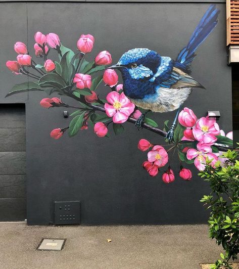 Nature Murals Painted, Bird Murals, Murals Street Art Creative, Murals Street Art Wall, Patio Mural, Bird Street Art, Bird Mural, Building Murals, Nature Mural